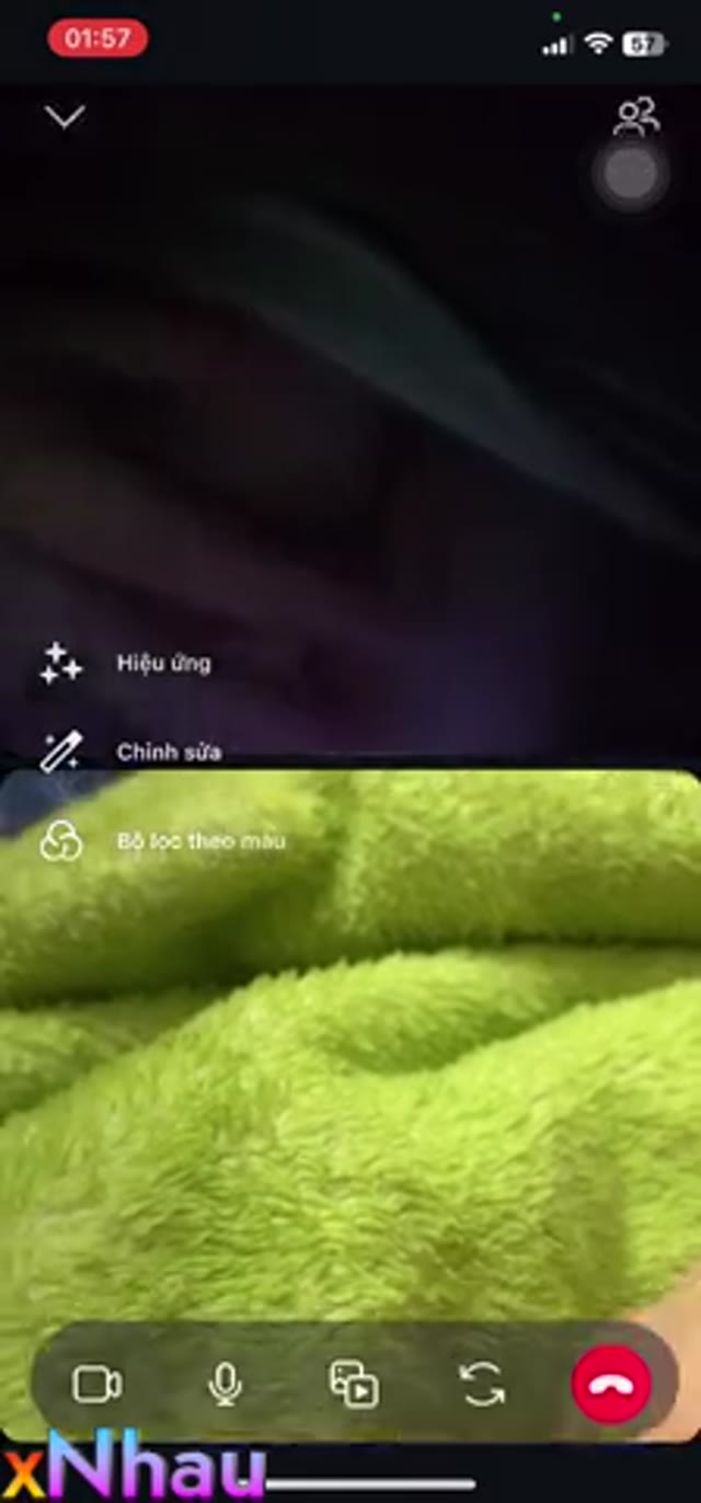 Gạ call video xem lồn với e rau non k9 mà e nó cứ hối xem sục cặc lẹ đi sợ mẹ thấy #1